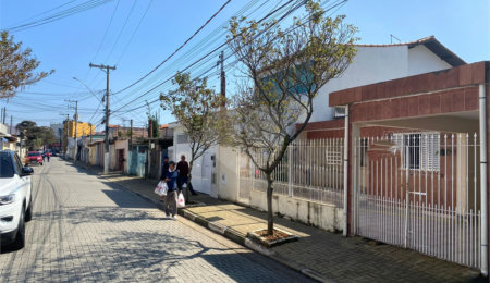 Casa Térrea à venda com 2 quartos em Vila Acoreana, Poá, SP