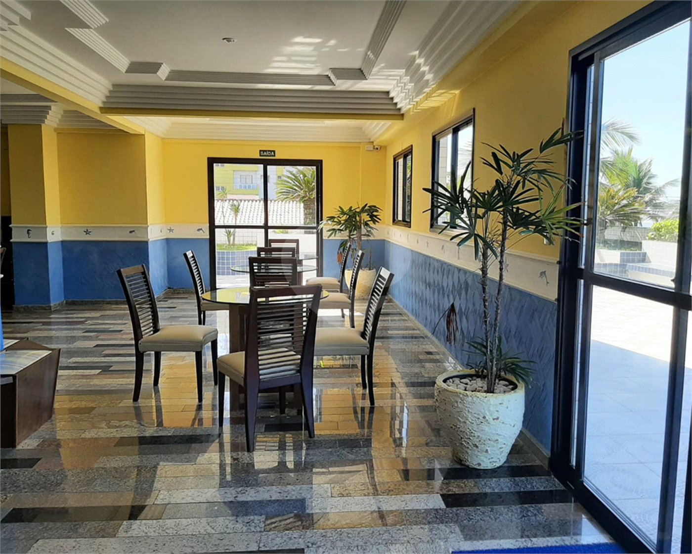 Apartamento à venda com 2 quartos, sendo 1 suíte, em Vera Cruz, Mongaguá, SP