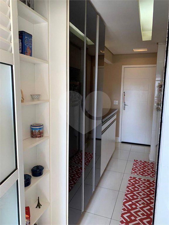 Apartamento á venda na Saúde com 75 m², com 3 dormitórios 1 suíte e 2 vagas de garagem