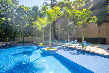 Casa à venda com 3 quartos, sendo 1 suíte,  no condomínio Queluz Vita - Casas, Cotia - SP