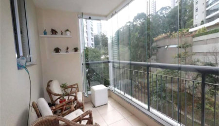 Apartamento à venda com 3 quartos, sendo 1 suíte,  em Vila Andrade, São Paulo, SP