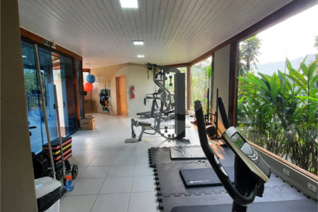 Casa à venda com 3 suítes no condomínio Ecovillagio, São Roque - SP