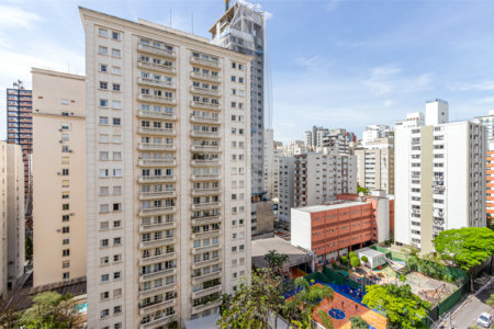 Apartamento à venda com 3 quartos, sendo 1 suíte, em Itaim Bibi, São Paulo, SP