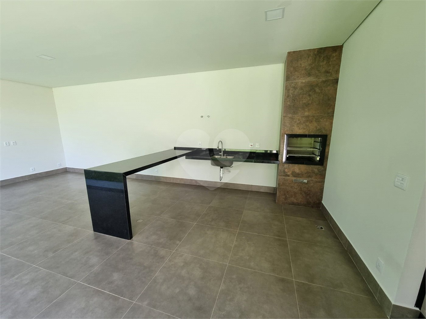 Casa à venda com 3 suítes no condomínio Terras de Santa Teresa, Itupeva - SP