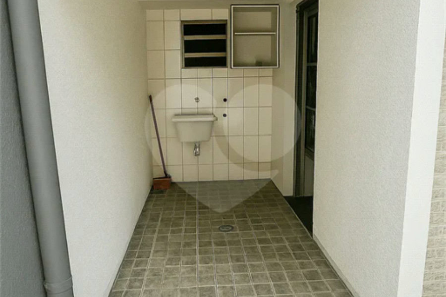 Casa à venda com 3 quartos, sendo 1 suíte, em Conjunto Residencial Vista Verde, São Paulo, SP