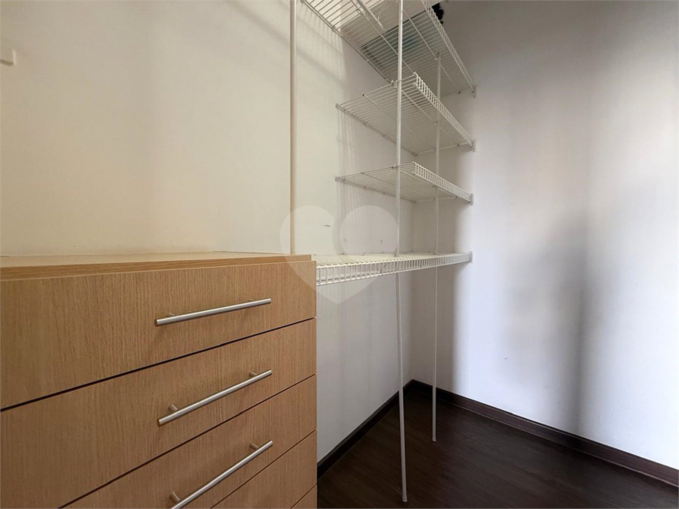 Apartamento à venda com 3 quartos, sendo 1 suíte, em Vila Paulicéia, São Paulo, SP