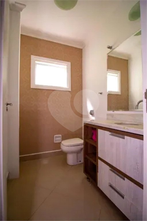 Casa à venda com 4 quartos, sendo 3 suítes,  no condomínio Altos da Serra Vi, São José dos Campos - SP