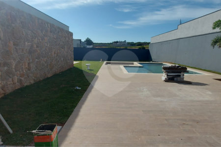Casa à venda com 3 suítes no condomínio Fazenda Jequitibá, Sorocaba - SP
