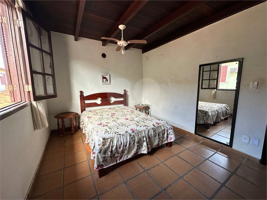 Casa em condomínio à venda com 2 quartos, sendo 1 suíte, em Ogiva, Cabo Frio, RJ