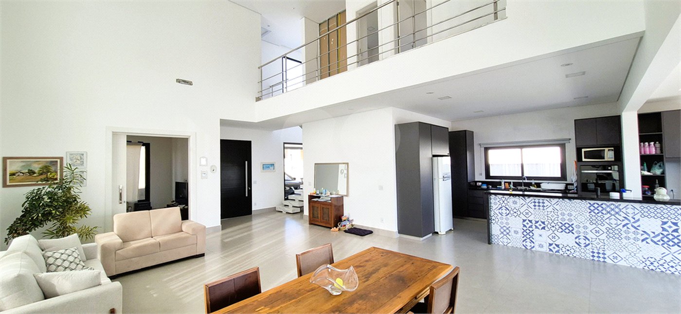Casa à venda com 3 suítes no condomínio Residencialsaint Paul, Itu - SP