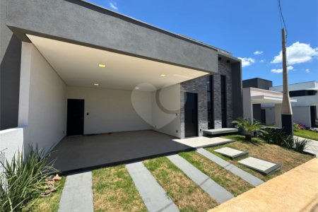 Linda casa a venda no condomínio Villeneuve