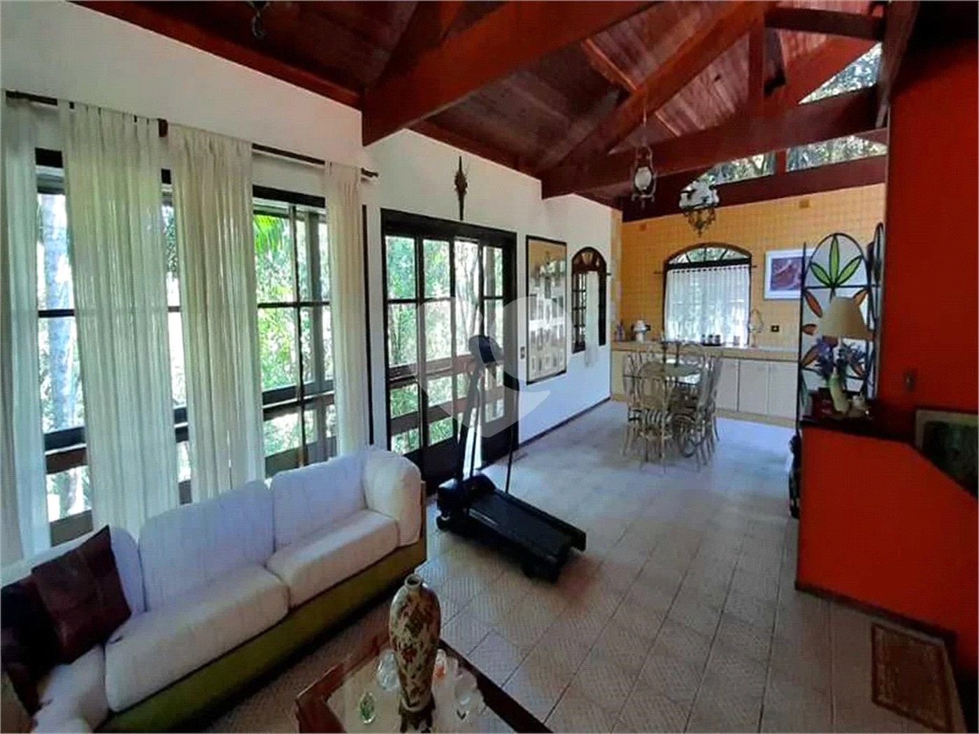 Casa Térrea à venda com 5 quartos, sendo 4 suítes, em Serra da Cantareira, Mairiporã, SP