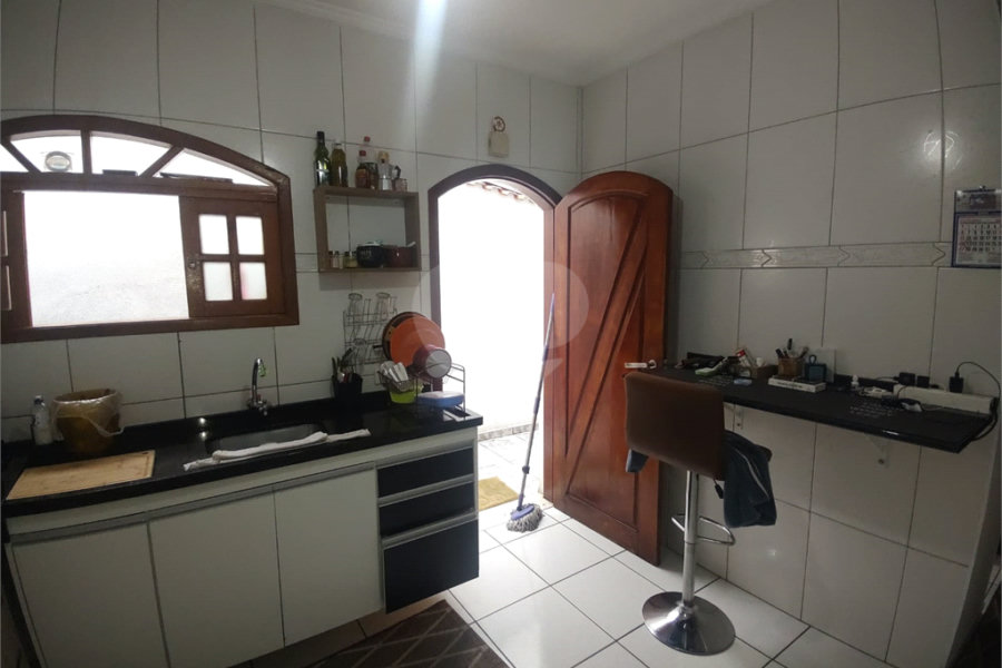 Casa à venda com 4 quartos, sendo 1 suíte, em Tremembé, São Paulo, SP