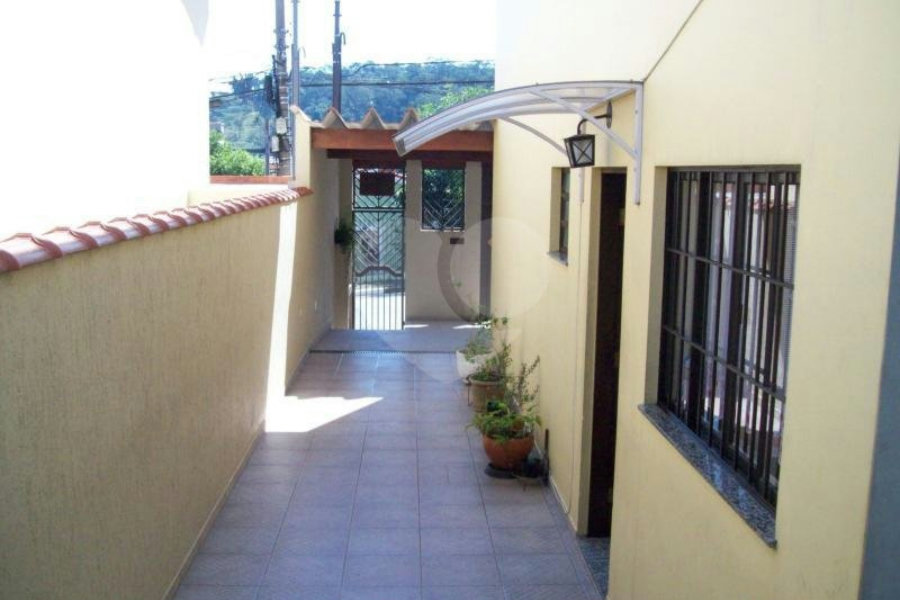 Sobrado à venda com 5 quartos, sendo 1 suíte, em Tremembé, São Paulo, SP