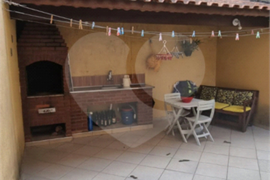 Sobrado à venda com 3 quartos, sendo 1 suíte, em Tremembé, São Paulo, SP