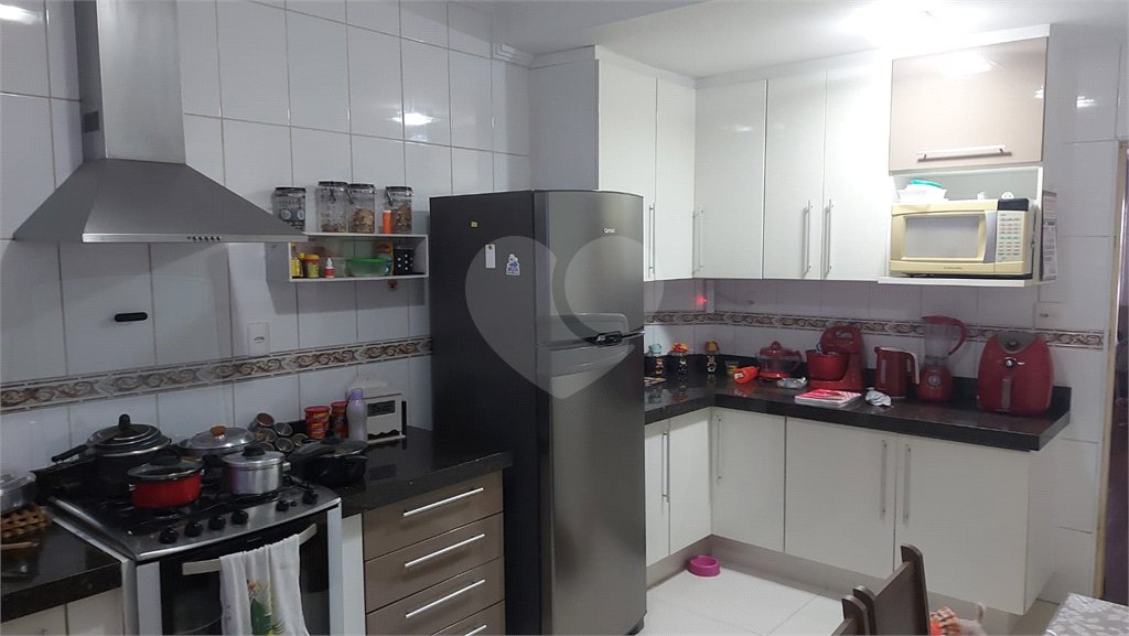 Sobrado à venda com 4 quartos em Vila Medeiros, São Paulo, SP