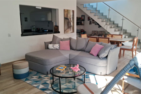 Casa à venda com 4 suítes no condomínio Vila Inglesa, Atibaia - SP