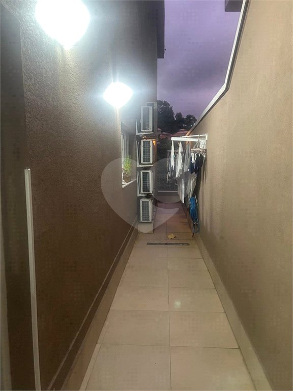 Casa à venda com 4 quartos, sendo 3 suítes,  no condomínio Itatinga 1, São Paulo - SP