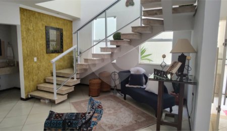 Casa à venda com 5 quartos, sendo 3 suítes,  em Capoavinha, Mairiporã, SP
