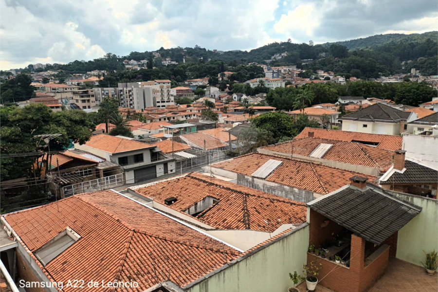 Sobrado à venda com 4 quartos, sendo 1 suíte, em Tremembé, São Paulo, SP