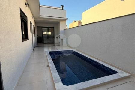 Casa à venda com 2 quartos, sendo 1 suíte, no condomínio Reserva Ipanema, Sorocaba - SP