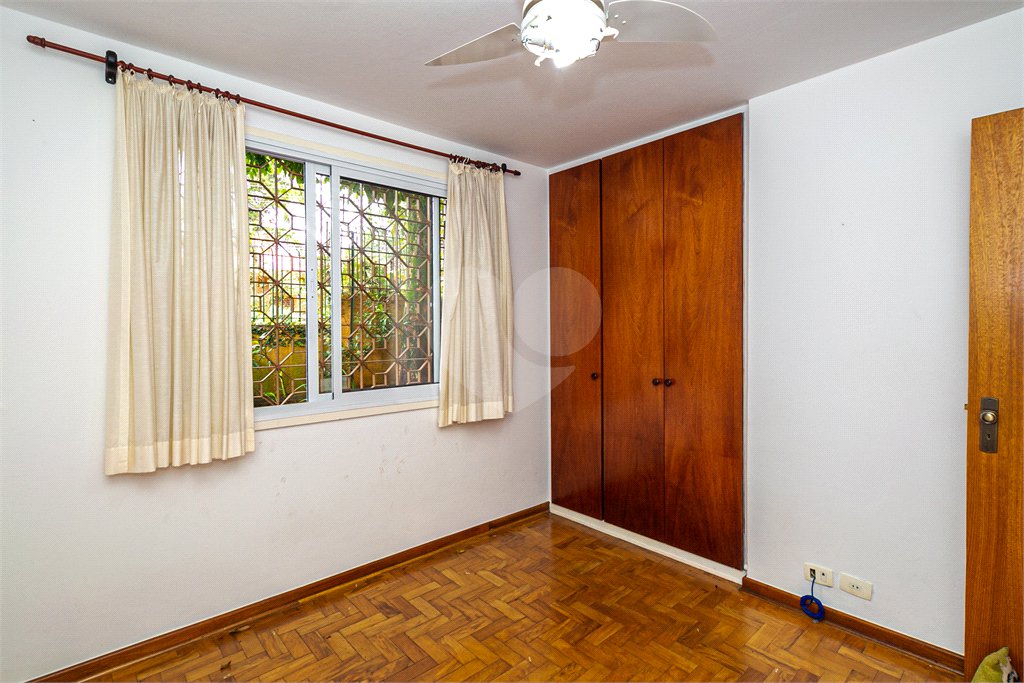 Casa à venda com 4 quartos, sendo 1 suíte, em Jardim Marajoara, São Paulo, SP