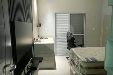 Casa à venda com 3 quartos, sendo 1 suíte, no condomínio Real Park Tietê, Mogi das Cruzes - SP