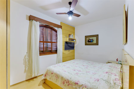 Casa à venda com 3 quartos, sendo 1 suíte, em Alto da Boa Vista, São Paulo, SP