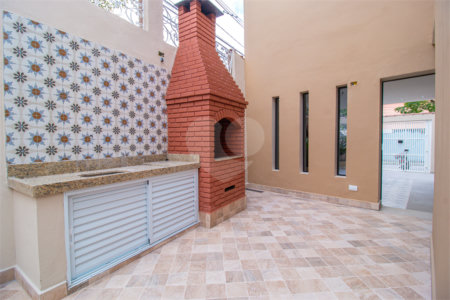 Sobrado à venda com 3 quartos, sendo 1 suíte, em Jardim Marajoara, São Paulo, SP