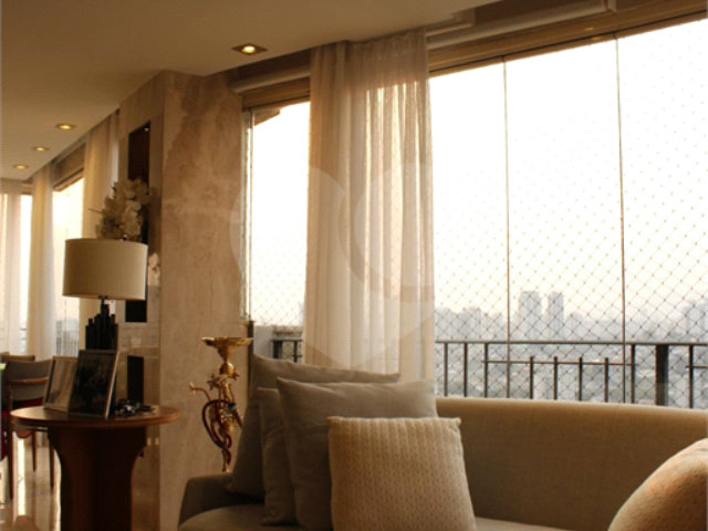 Apartamento à venda com 4 suítes em Santana, São Paulo, SP