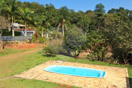 Chácara à venda ou para alugar com 3 quartos, sendo 1 suíte,  em Parque Residencial Itapeti, Mogi das Cruzes, SP