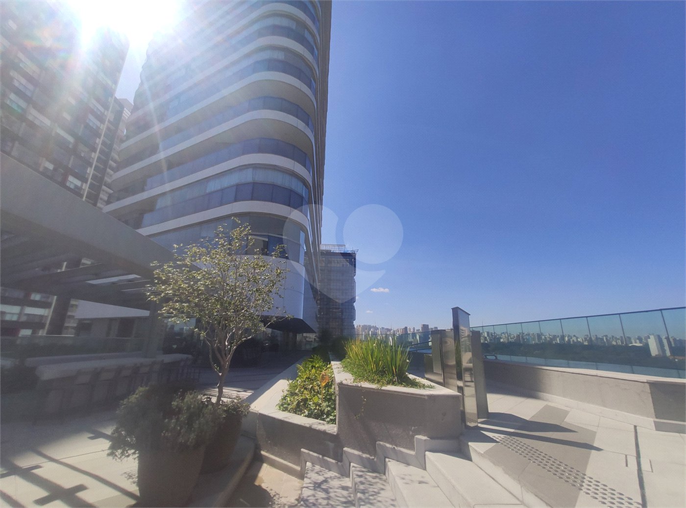 Apartamento à venda ou para alugar com 1 suíte em Pinheiros, São Paulo, SP