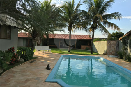 Terreno à venda com 4 quartos, sendo 1 suíte, no condomínio Zuleika Jabour, Salto - SP