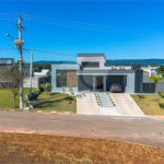 Casa à venda com 4 suítes no condomínio Residencial dos Lagos, Itupeva - SP