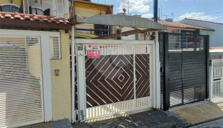 Sobrado à venda com 2 quartos em Tremembé, São Paulo, SP