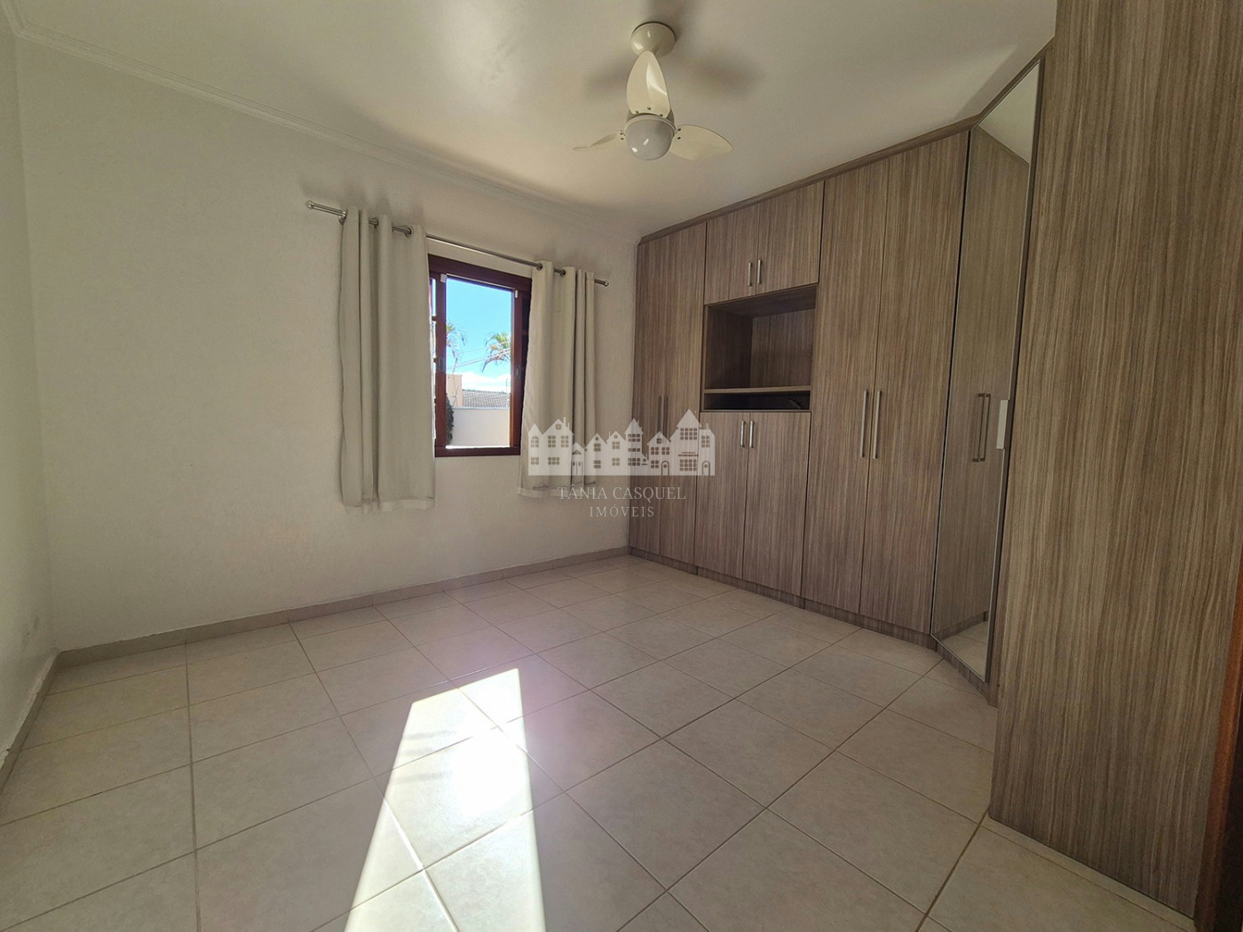 Casa à venda com 3 quartos, sendo 1 suíte, em Retiro das Fontes, Atibaia, SP