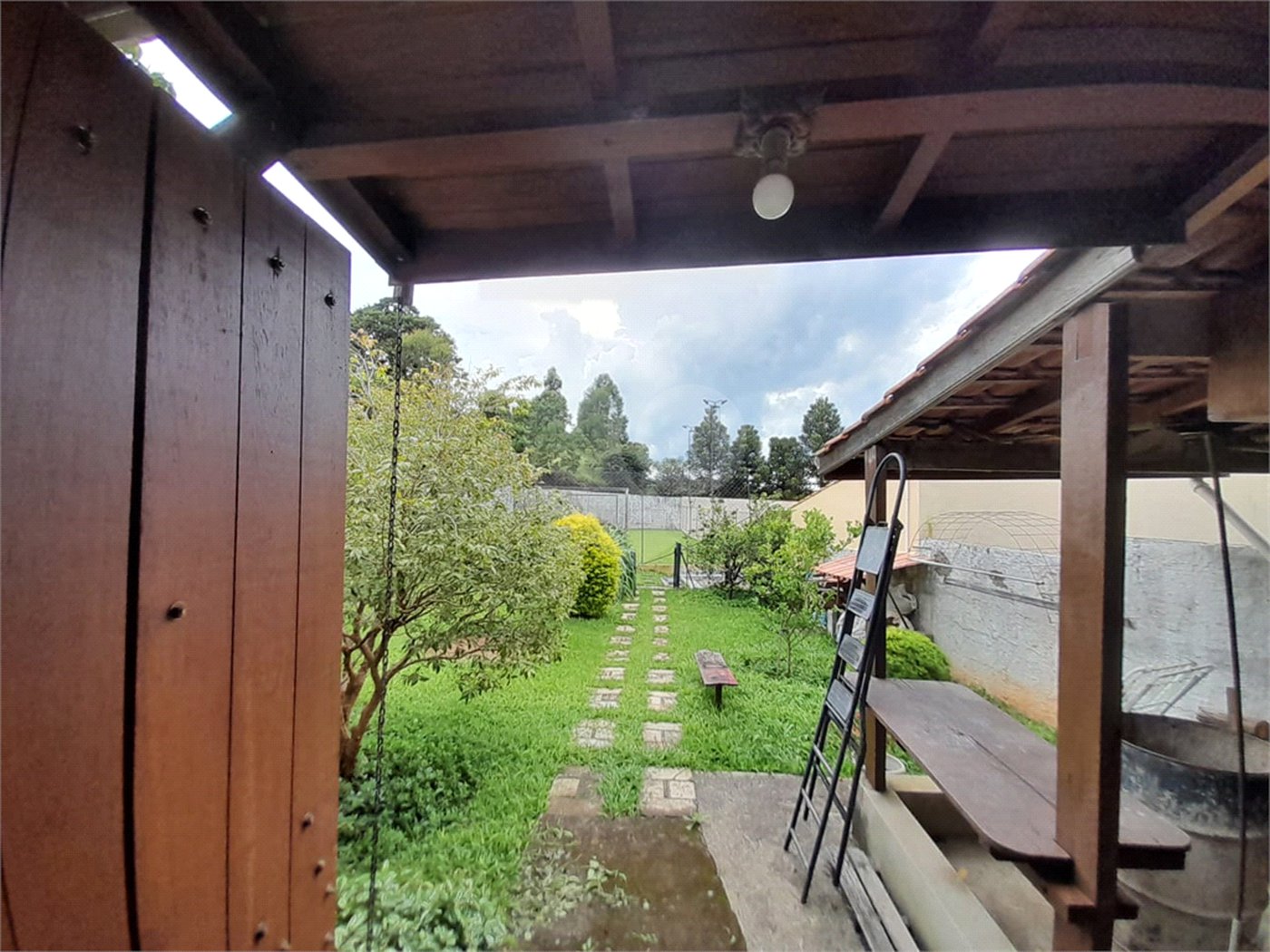 Casa à venda com 3 quartos, sendo 1 suíte, em Área Rural de Serra Negra, Serra Negra, SP