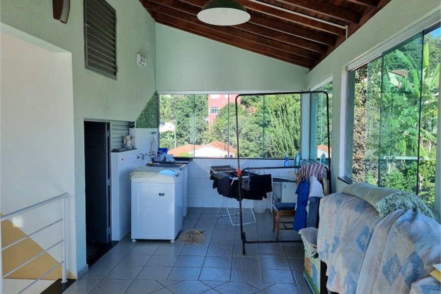 Prédio à venda no Centro, Serra Negra, SP