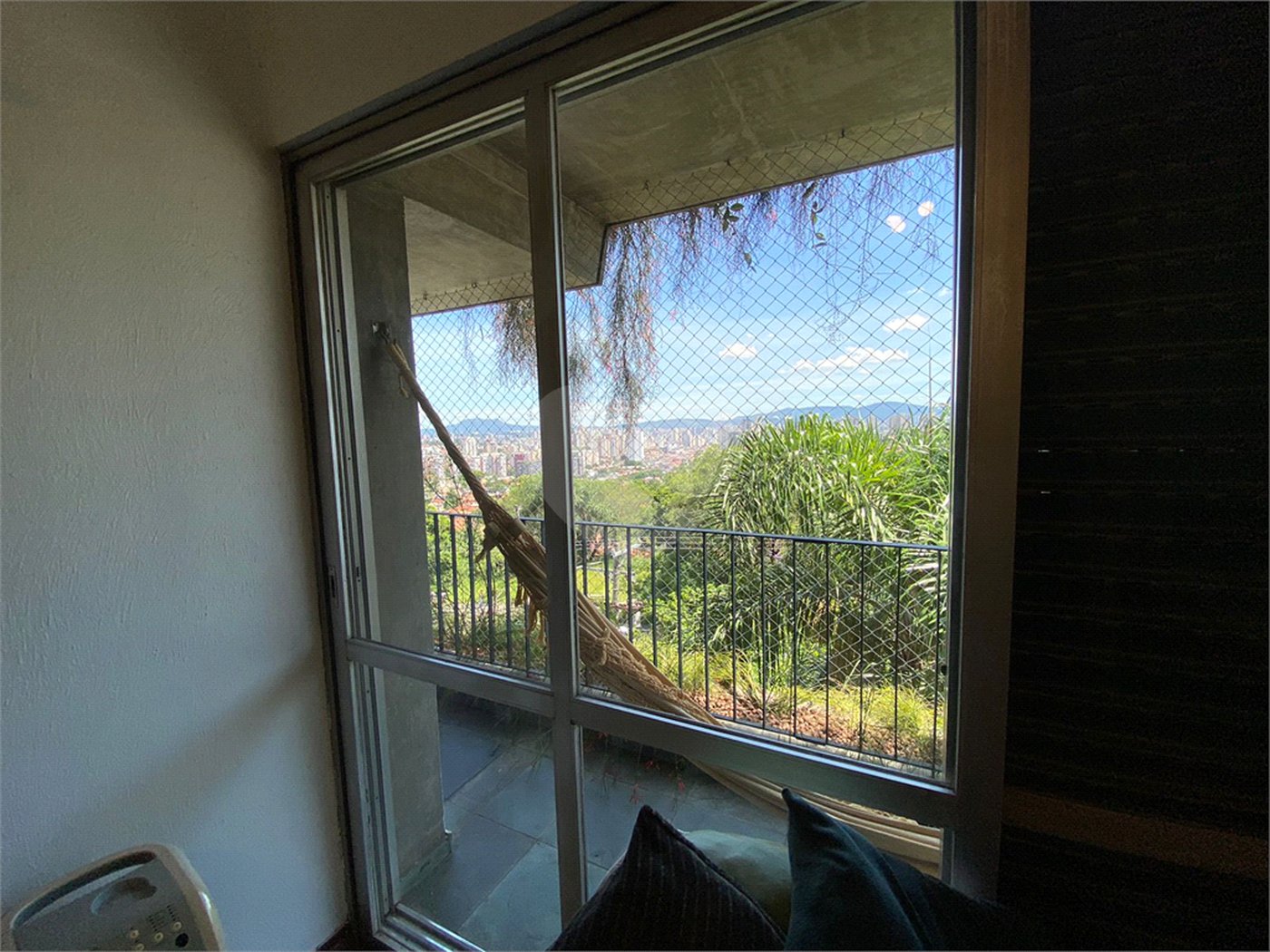 Apartamento à venda com 3 quartos, sendo 1 suíte,  em Vila Romana, São Paulo, SP