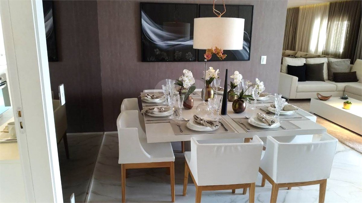 Apartamento à venda com 3 quartos, sendo 1 suíte, em Jardim Vazani, São Paulo, SP