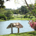Casa à venda com 5 quartos, sendo 3 suítes, no condomínio Estância Marambaia, Vinhedo - SP