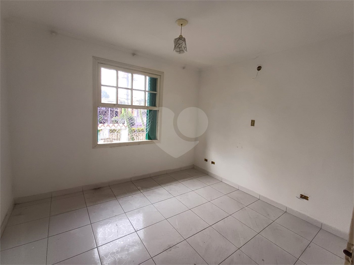 Casa à venda ou para alugar com 4 quartos, sendo 1 suíte, em Tremembé, São Paulo, SP