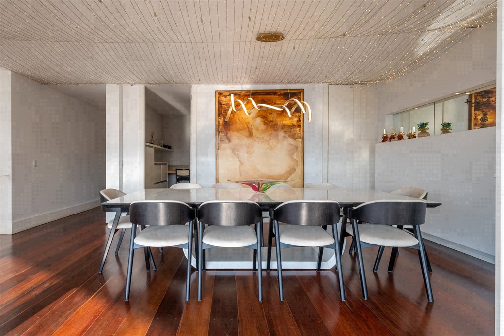 Casa à venda com 4 suítes em Jardim Guedala, São Paulo, SP