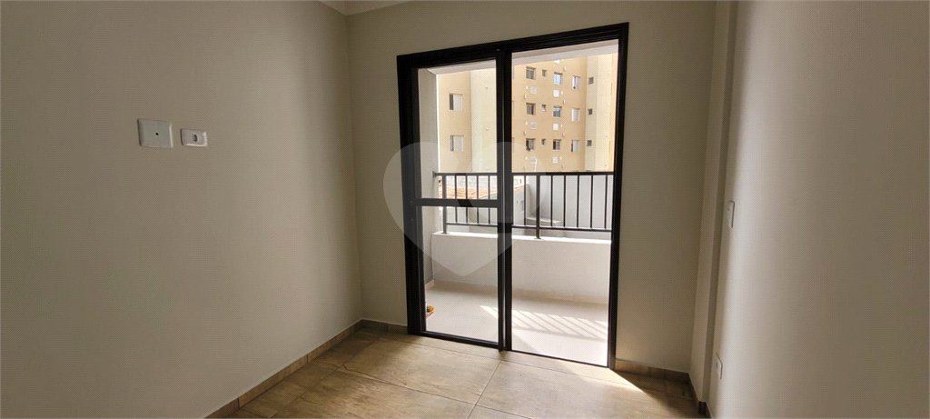 Apartamento para alugar com 2 quartos, sendo 1 suíte, em Jardim Carambeí, São Roque, SP