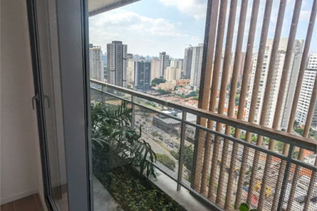 Apartamento à venda com 3 quartos, sendo 2 suítes, em Jardim das Acácias, São Paulo, SP