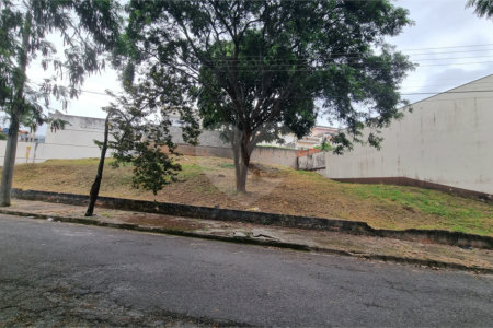 Terreno à venda em Jardim Pagliato, Sorocaba, SP