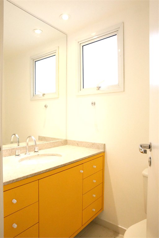 Apartamento á venda - Campo Belo