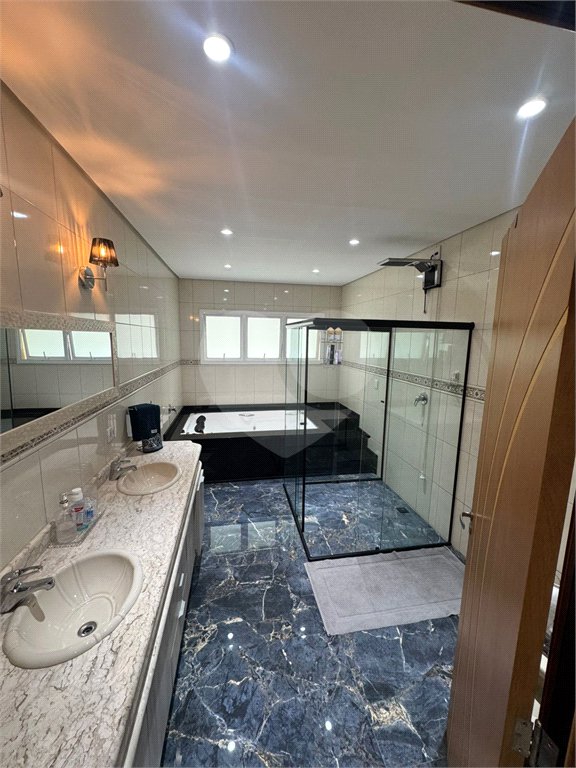 Casa à venda com 4 suítes no condomínio Aruã Ecopark Lagos, Mogi das Cruzes - SP