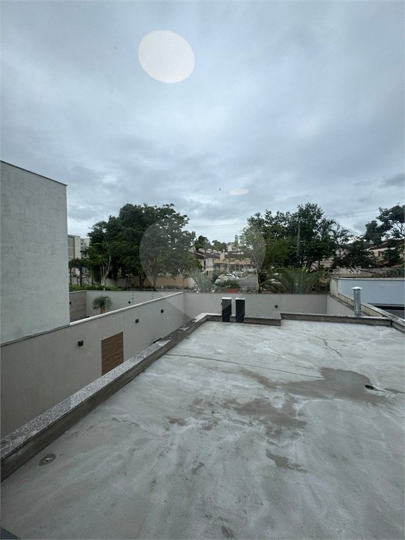 Casa à venda com 5 quartos, sendo 4 suítes, no condomínio Grand Park, Rio de Janeiro - RJ