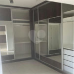 Casa à venda com 3 quartos, sendo 1 suíte, no condomínio Portal das Acacias, Indaiatuba - SP